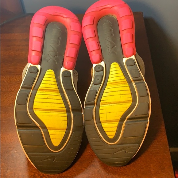 Airmax 270 white/black pink - Picture 6 of 8